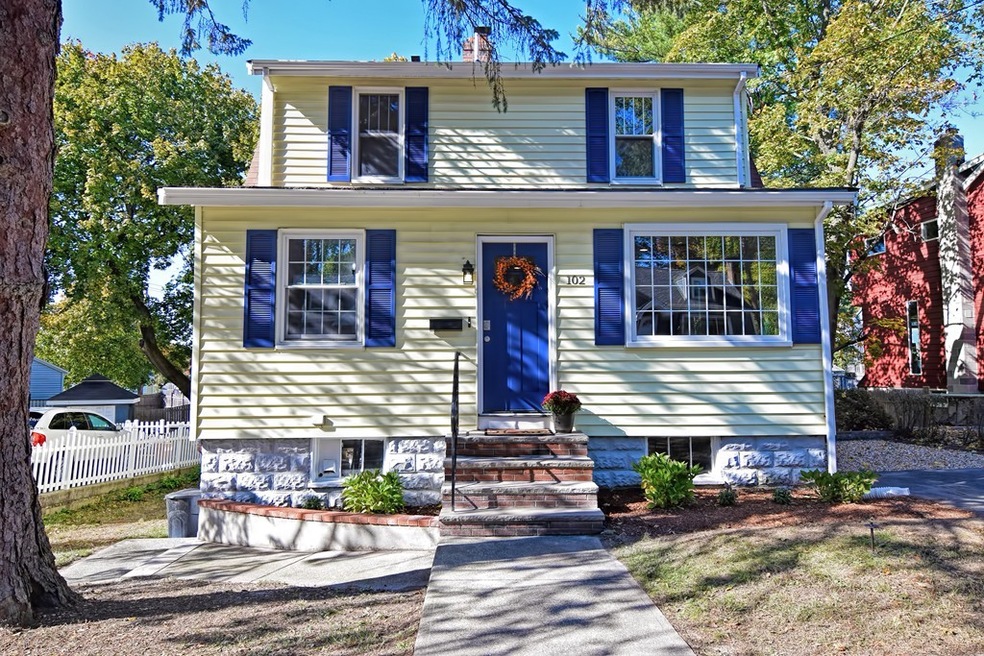 102 Collincote St, Stoneham, MA 02180 - photo 1