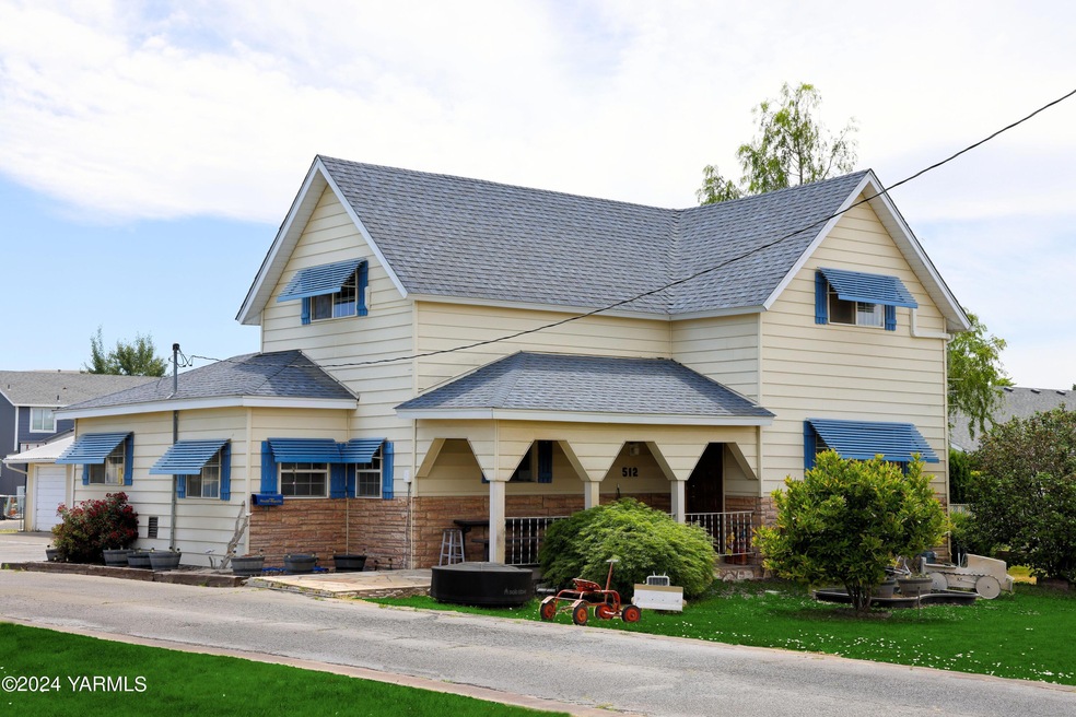 512-Charron-1