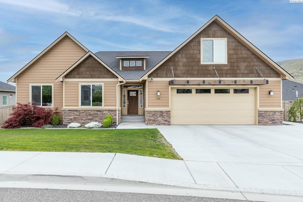 998 Cayuse Dr, Richland, WA 99352 For Sale