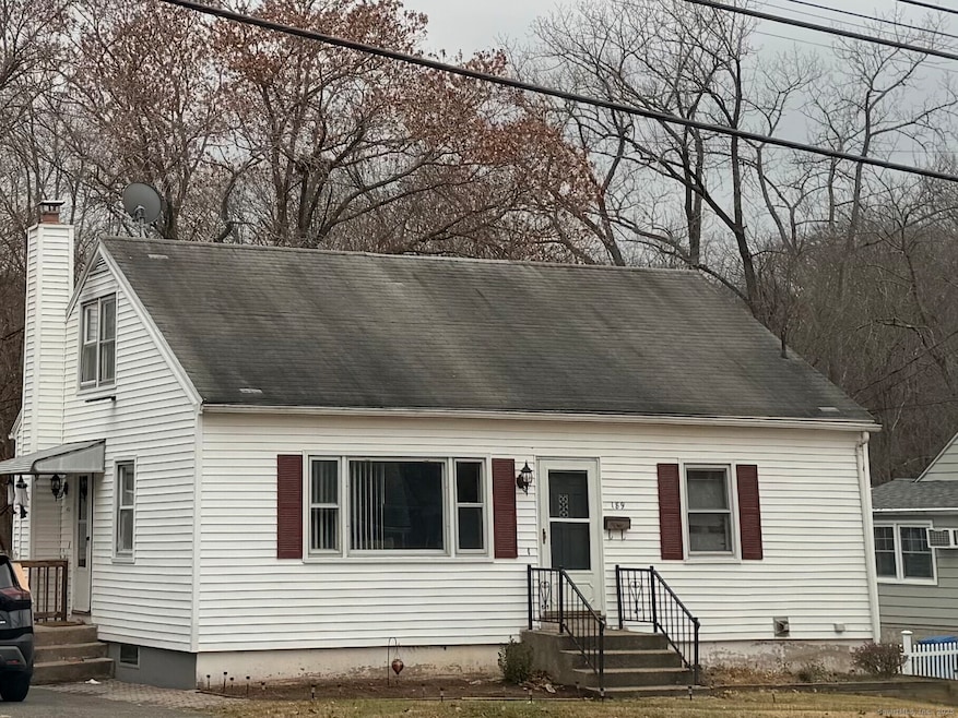 189 Oakville Ave, Waterbury, CT 06708 - photo 1