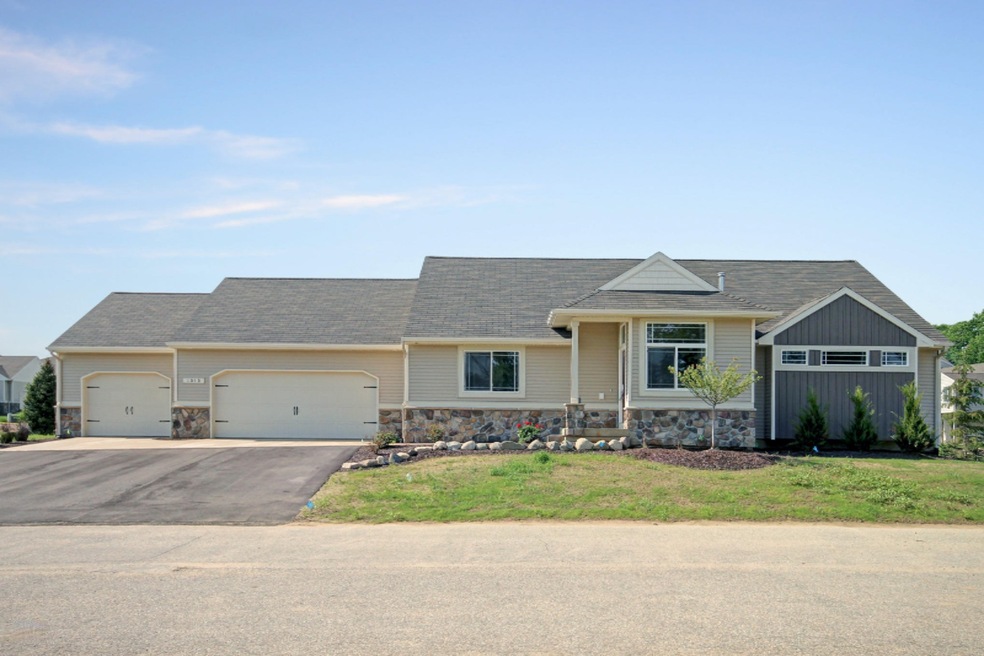 1313 Sand Springs