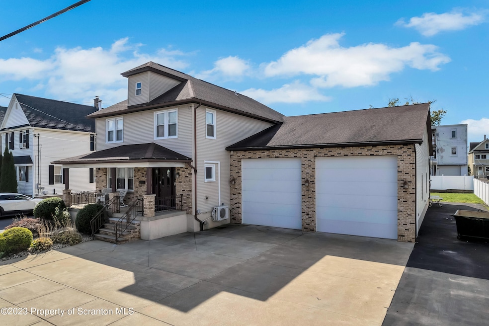 614 Throop St, Dunmore, PA 18512 - photo 1