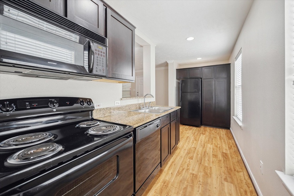 1222 Heights Blvd unit 5, Houston, TX 77008 - photo 1