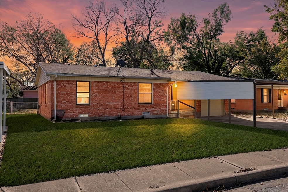 1406 Ridgeview St, Mesquite, TX 75149 - photo 1