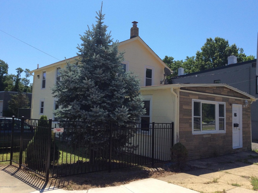 Welcome to 66 Leonard Ave in Leonardo