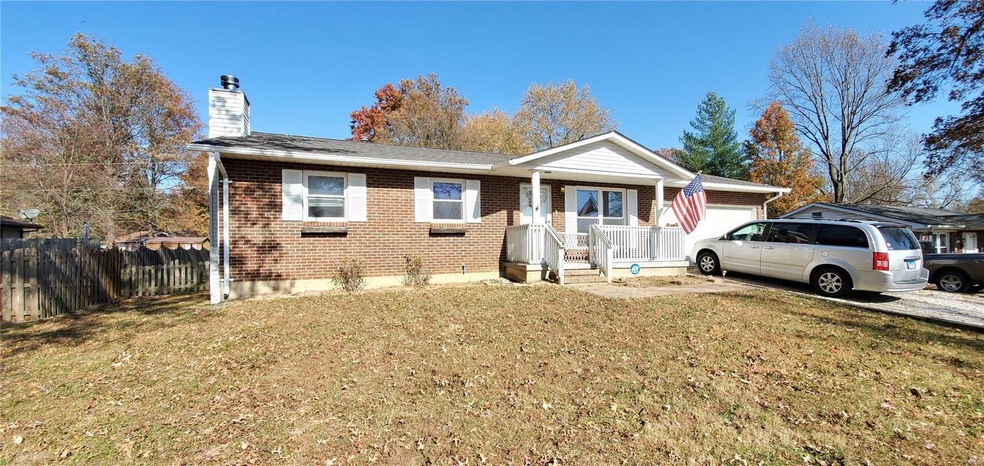 303 Elizabeth Dr, Freeburg, IL 62243 - photo 1