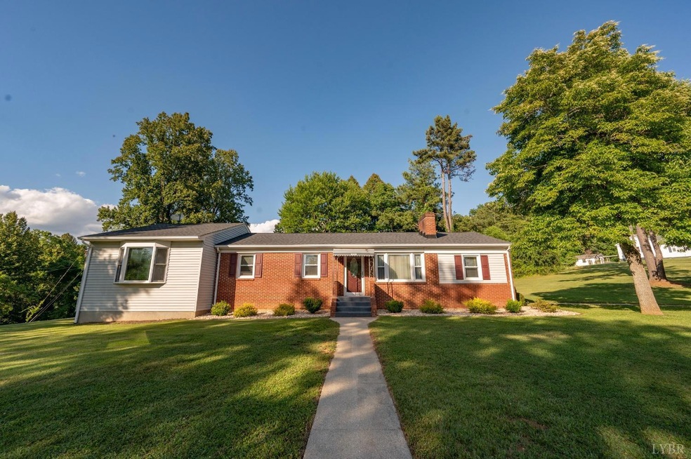 156 Rutledge Ln, Amherst, VA 24521 - photo 1