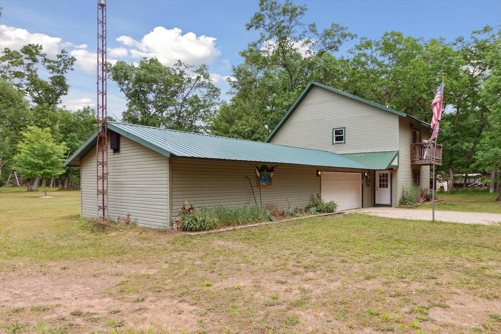 8492 W Hemlock Ave, Baldwin, MI 49304 - photo 1