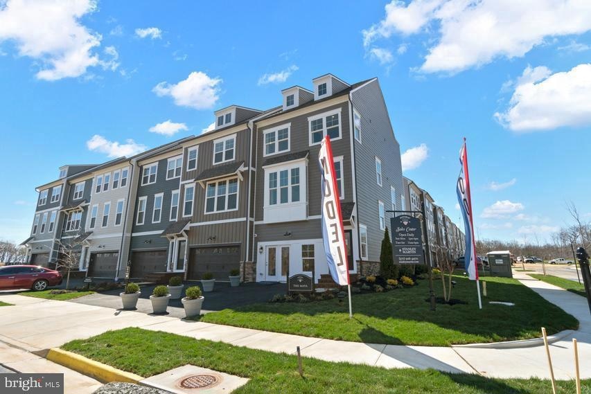 17996 Woods Overlook Dr, Dumfries, VA 22026 - photo 1