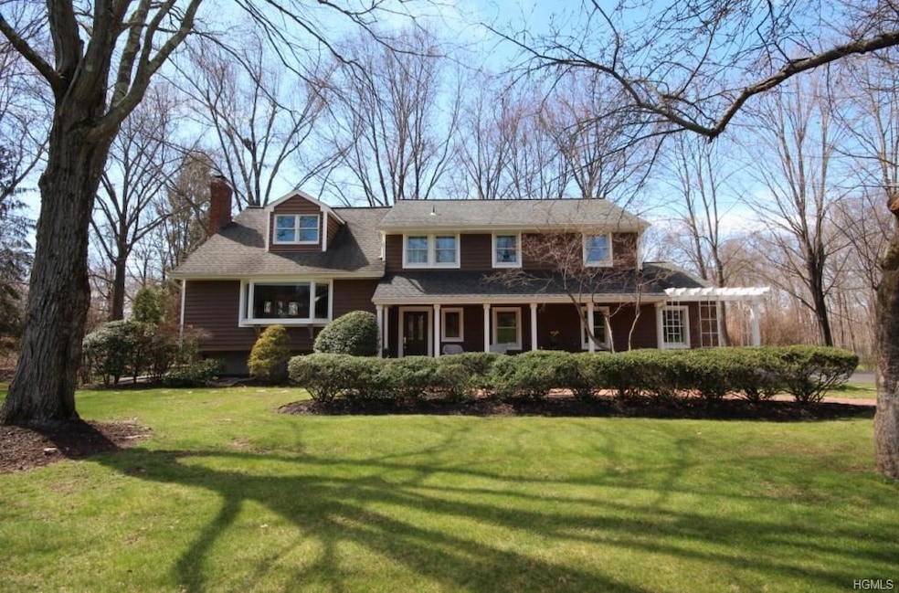 192 Waters Edge, Valley Cottage, NY 10989 - photo 1