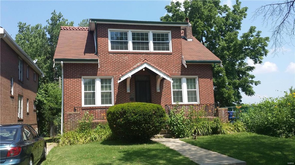 4639 Moraine Ave, Saint Louis, MO 63115 - photo 1