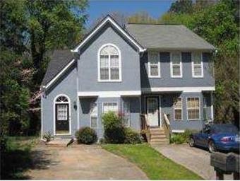 Exterior Front. 2 Bedroom 2 Bath T/H in cul-de-sac