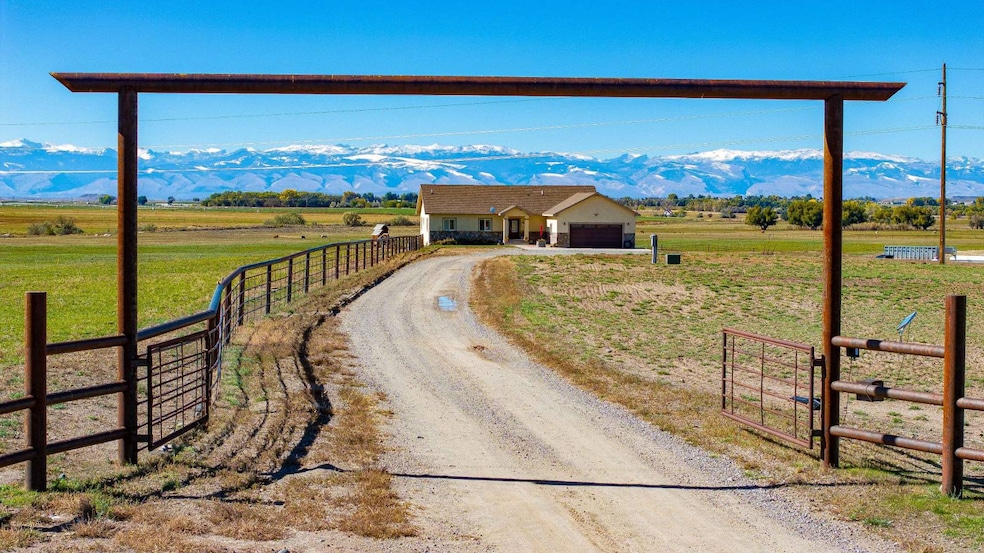 143 Moonshine Rd, Riverton, WY 82501 - photo 1