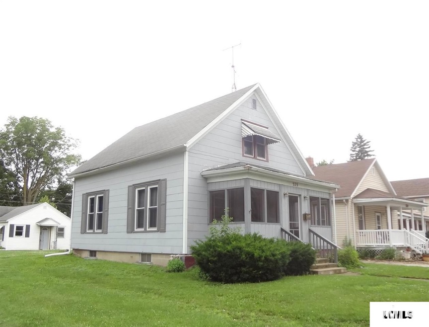 535 Decatur St, Lincoln, IL 62656 - photo 1