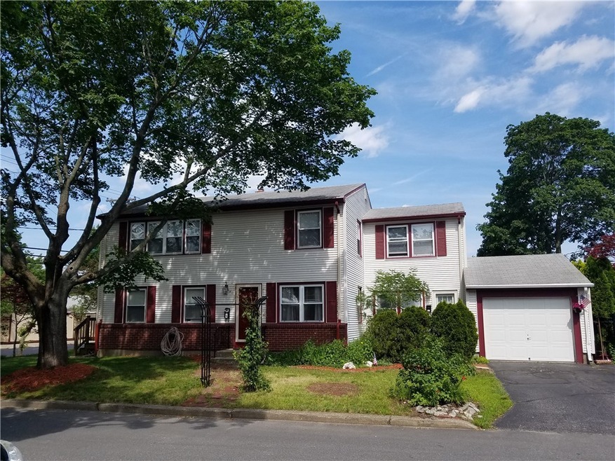6 Brook Court