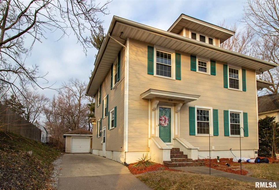 1016 E Locust St, Davenport, IA 52803 - photo 1