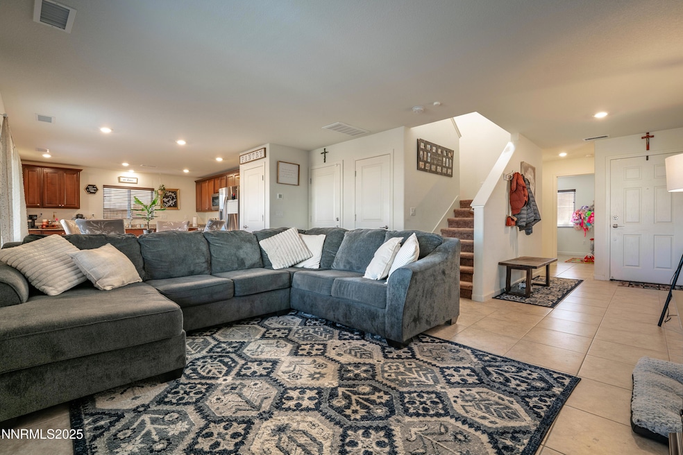 909 Convair Ct, Reno, NV 89506 - photo 1