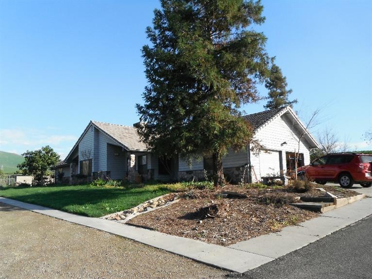 28593 Avenue 140, Porterville, CA 93257 - photo 1