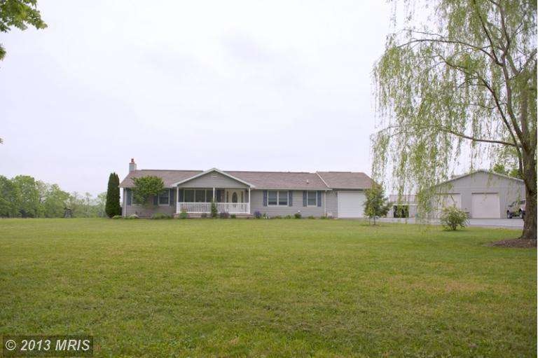 3255 Bullfrog Rd, Taneytown, MD 21787 - photo 1