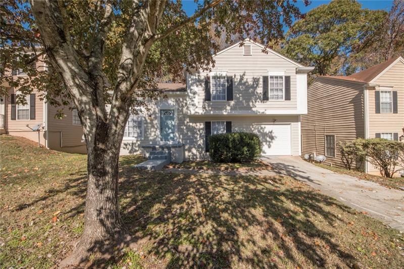 6324 Laurel Post Dr, Lithonia, GA 30058 - photo 1