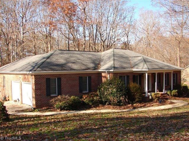 3129 Creekridge Dr, Asheboro, NC 27205 - photo 1