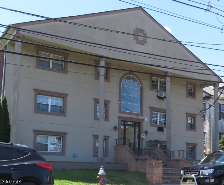 816 W Grand St unit 2I, Elizabeth, NJ 07202 - photo 1