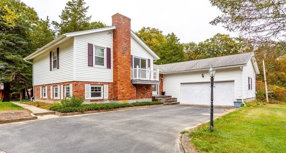 27 Christine Dr, Westport, MA 02790 - photo 1