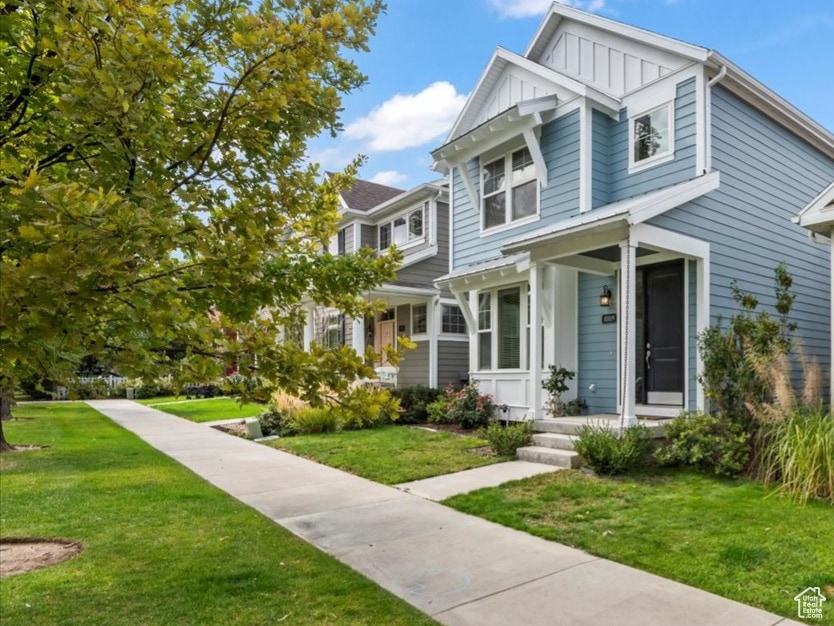 For Sale $529,000 • Co-Listing Agent