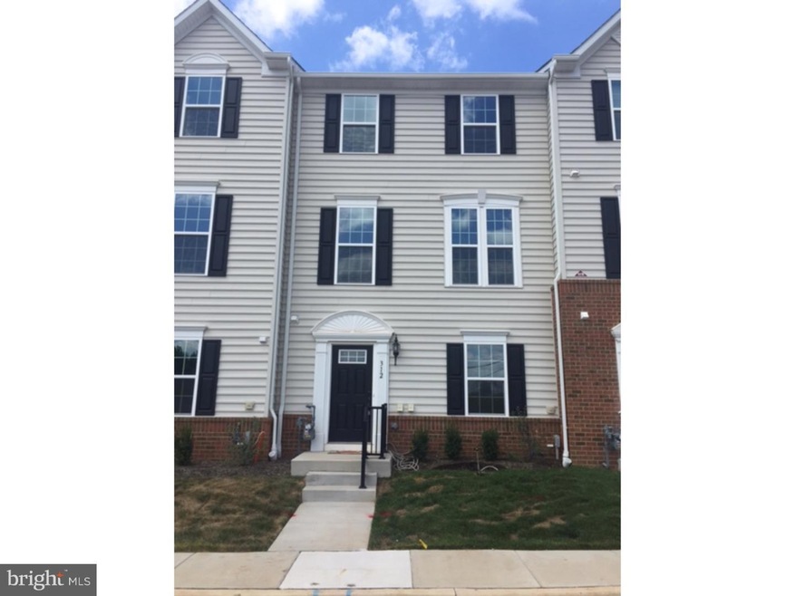 312 Almond Dr, Lansdale, PA 19446 - photo 1