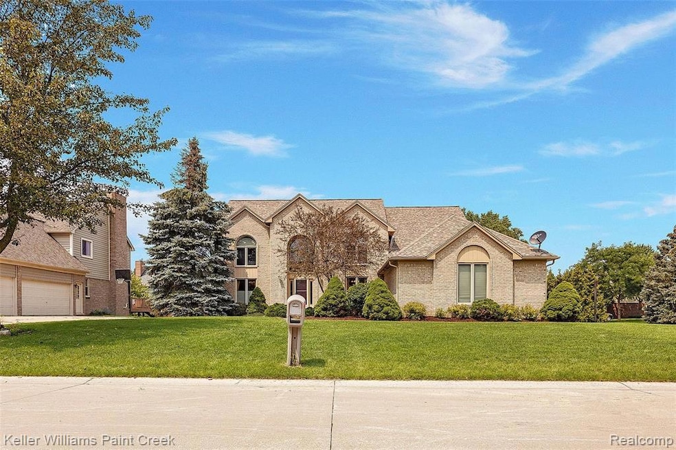 3612 Aynsley Dr, Rochester Hills, MI 48306 - photo 1