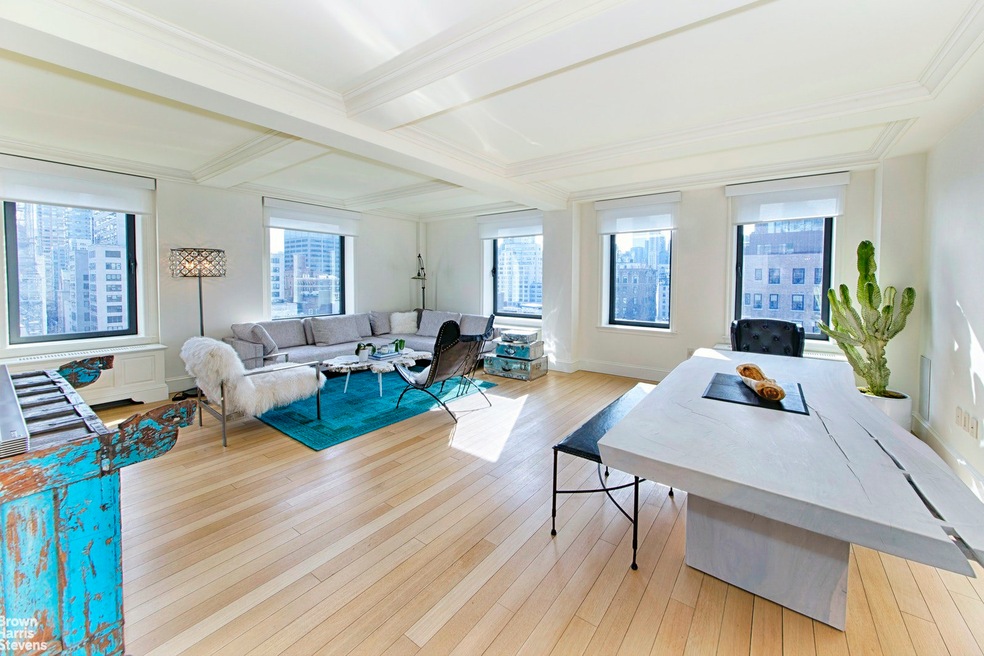 Sold $5,900,000 • Co-Listing Agent