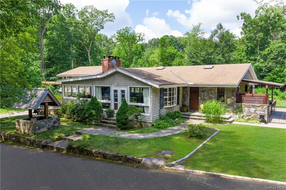 7 Steep Hollow Ln, Cos Cob, CT 06807 - photo 1