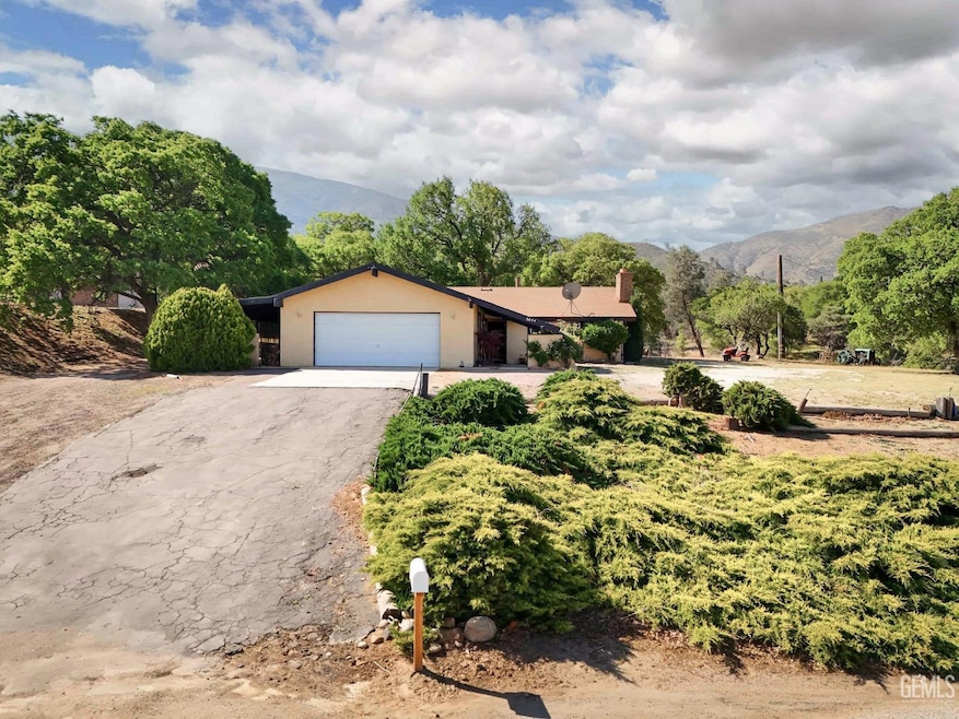 6644 Tony Ct, Lake Isabella, CA 93240 - photo 1