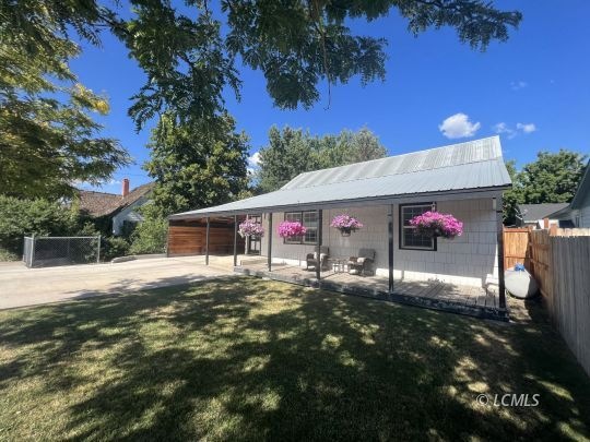 For Sale 543 S. H St. Lakeview, Or.