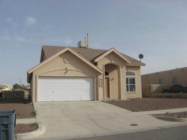 14020 Highweed Dr, El Paso, TX 79928 - photo 1