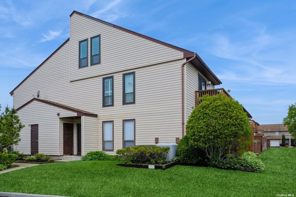 100 Daly Blvd unit 2401, Oceanside, NY 11572 - photo 1