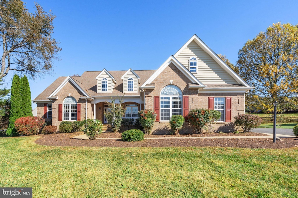 Sold $595,000