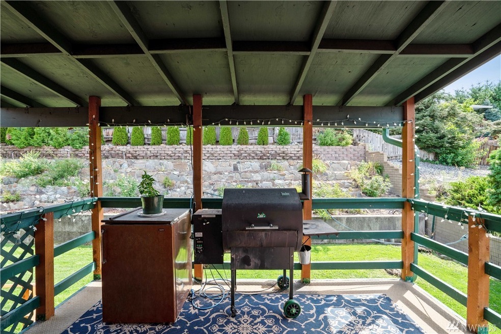 1421 N Anne Ave, East Wenatchee, WA 98802 - photo 1