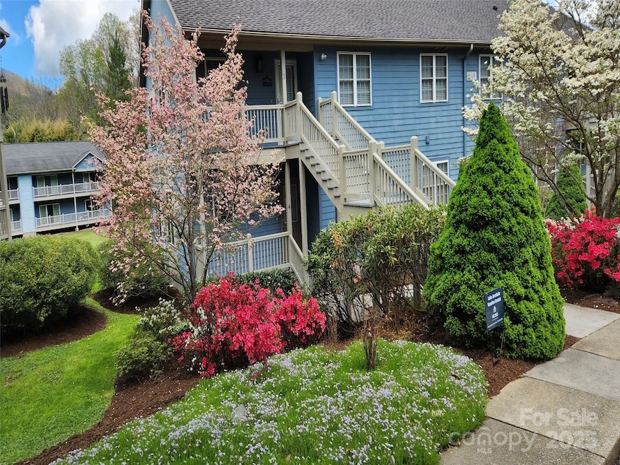 Sold $425,000