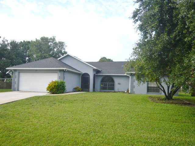 498 Lanfair Ave, Sebastian, FL 32958 - photo 1