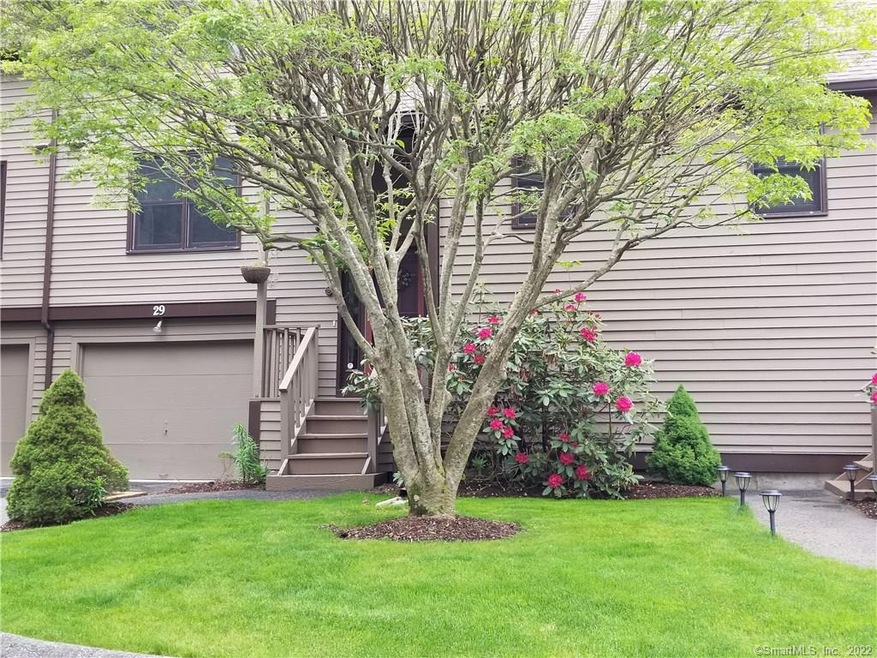 29 Meadowlark Cir, Monroe, CT 06468 - photo 1