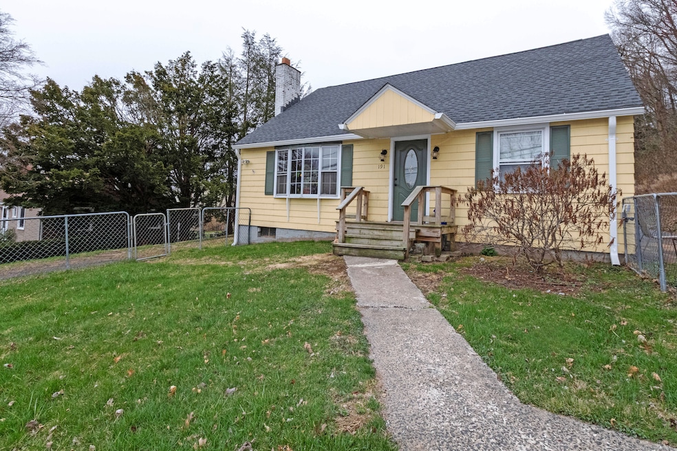 191 Congdon St E, Middletown, CT 06457 - photo 1