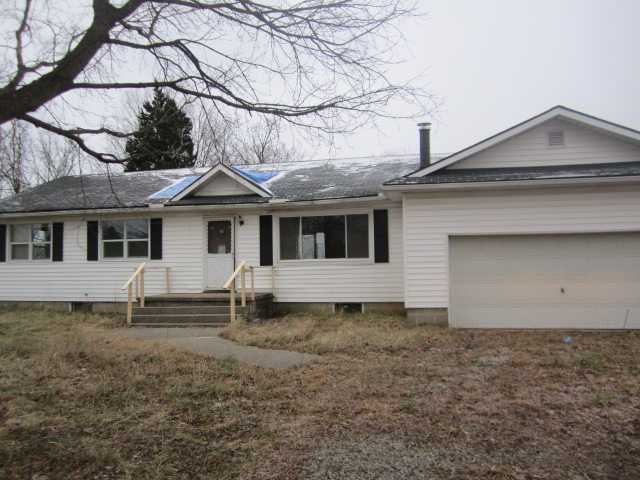 6035 Revenge Rd SW unit 2, Lancaster, OH 43130 - photo 1