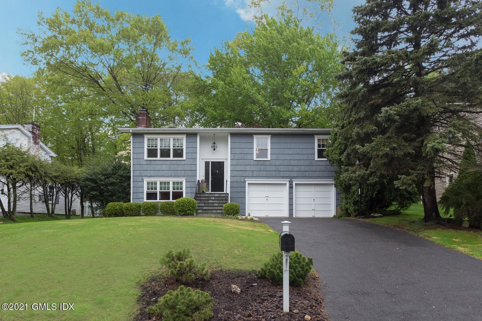 9 Windsor Ln Cos Cob CT 06807-large-003-
