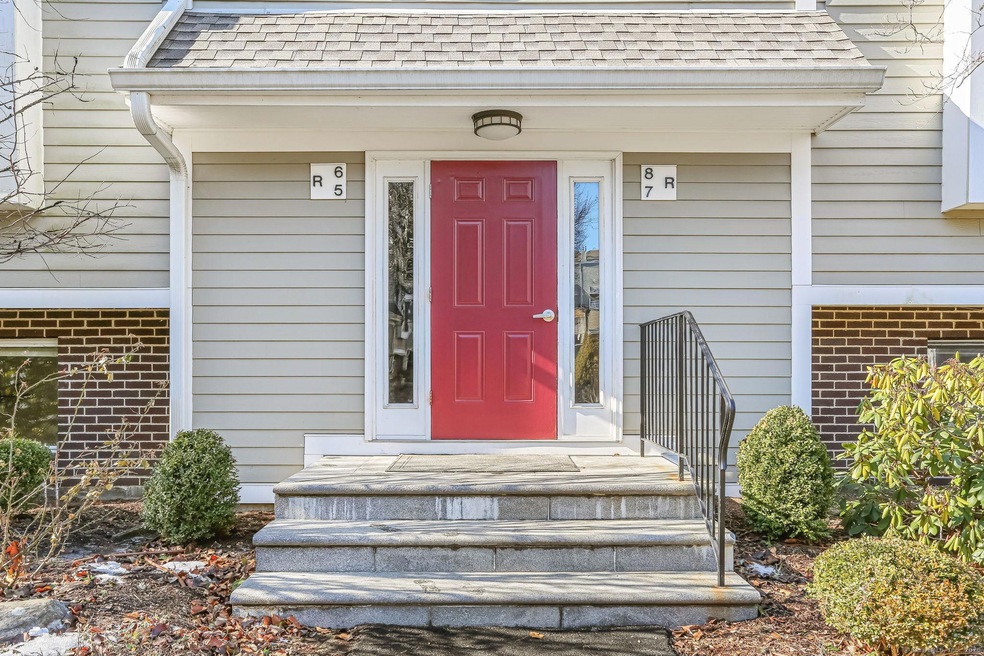 71 Aiken St unit R5, Norwalk, CT 06851 - photo 1