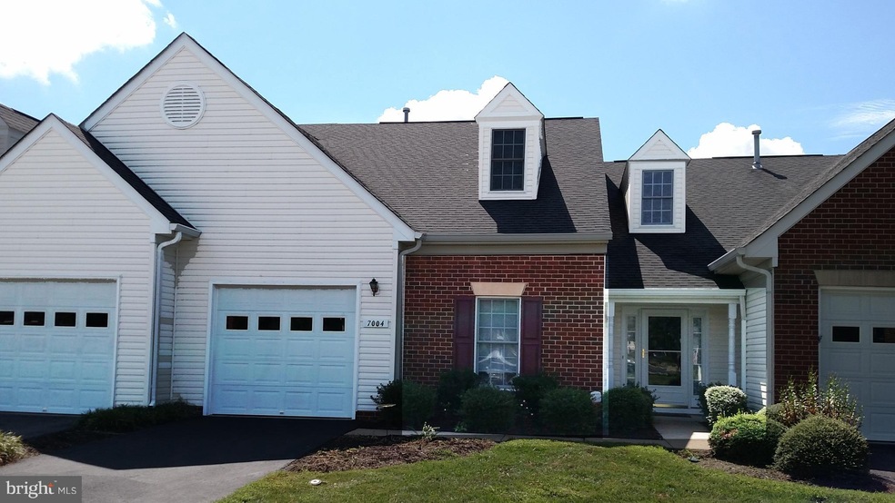 7004 Radford Dr, Fredericksburg, VA 22407 - photo 1