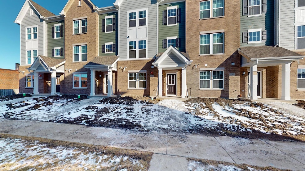 134 Yorktown Ct, Libertyville, IL 60048 - photo 1