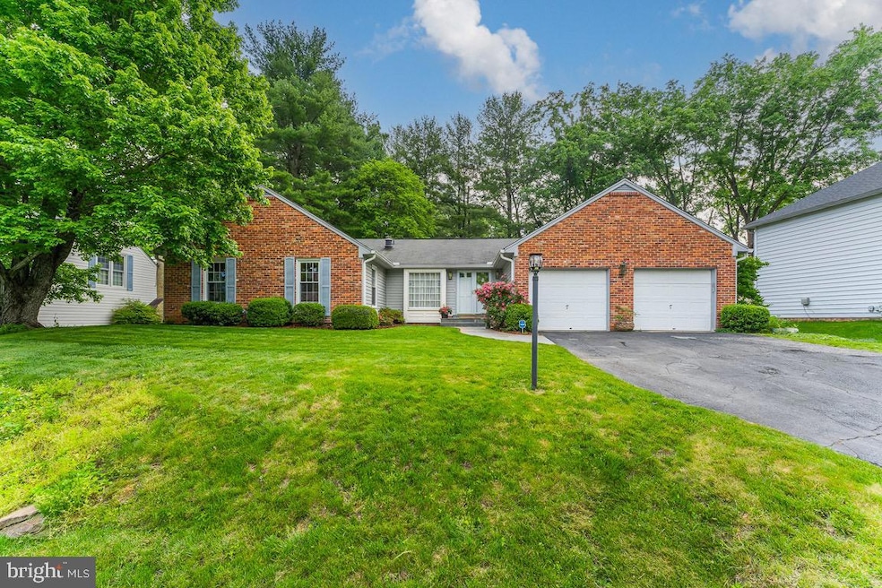 9416 Copenhaver Dr, Potomac, MD 20854 - photo 1