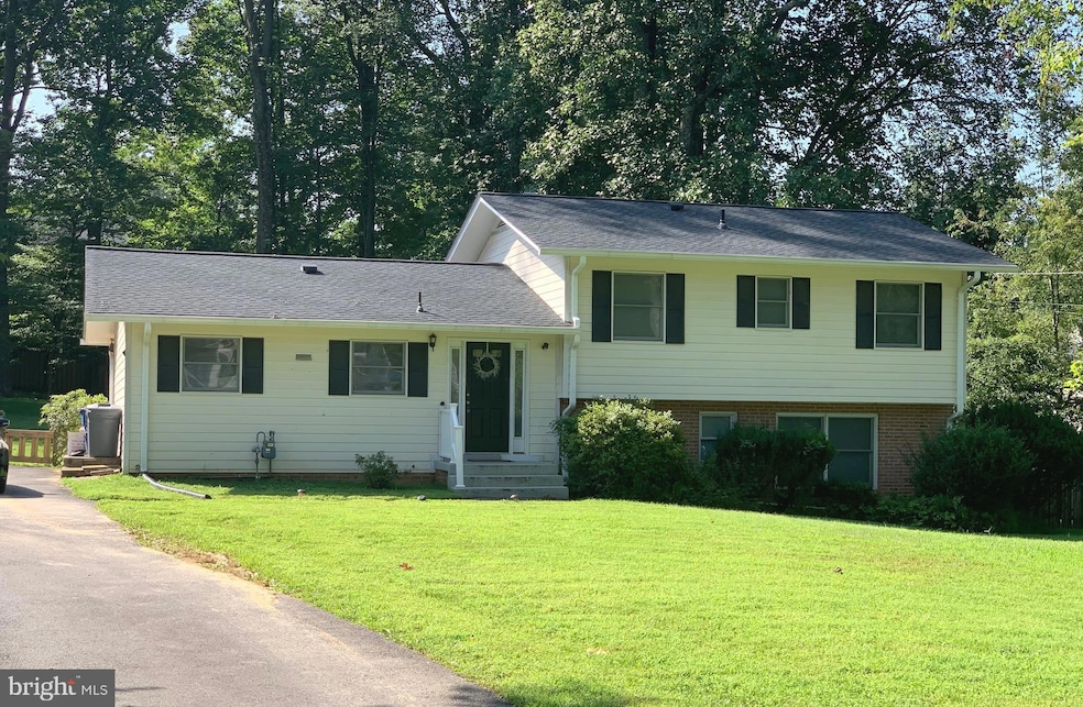 101 Kingsley Rd SE, Vienna, VA 22180 - photo 1