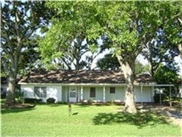 920 Horace Mann Ave, Rosenberg, TX 77471 - photo 1